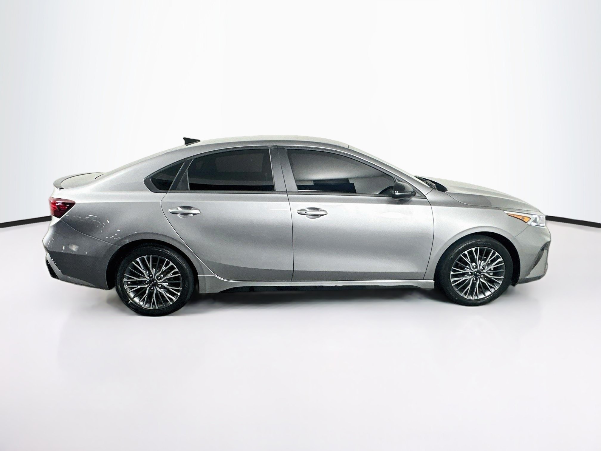Used 2024 Kia Forte GT-Line FWD image 10