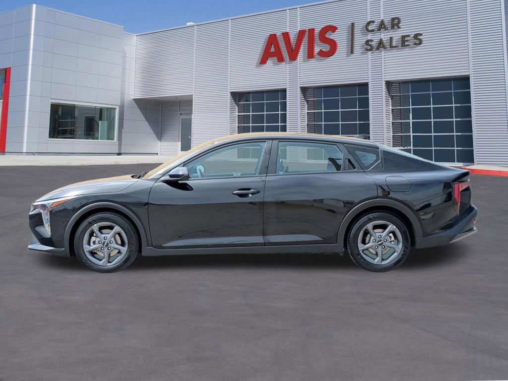 Used 2025 Kia K4 LXS image 10