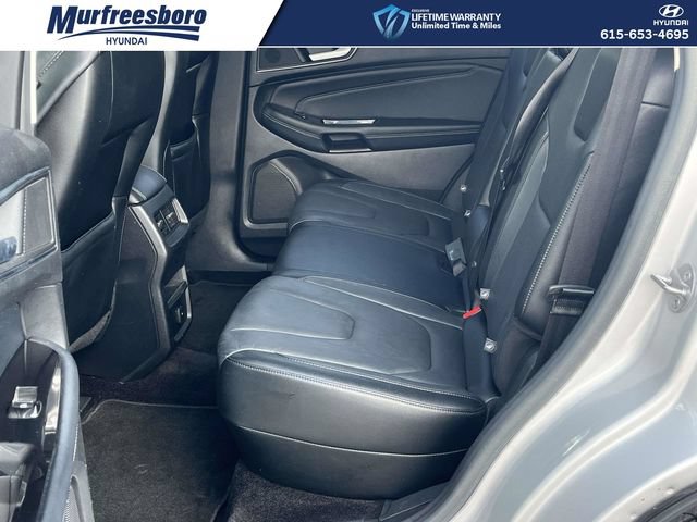 Used 2016 Ford Edge Titanium FWD image 15