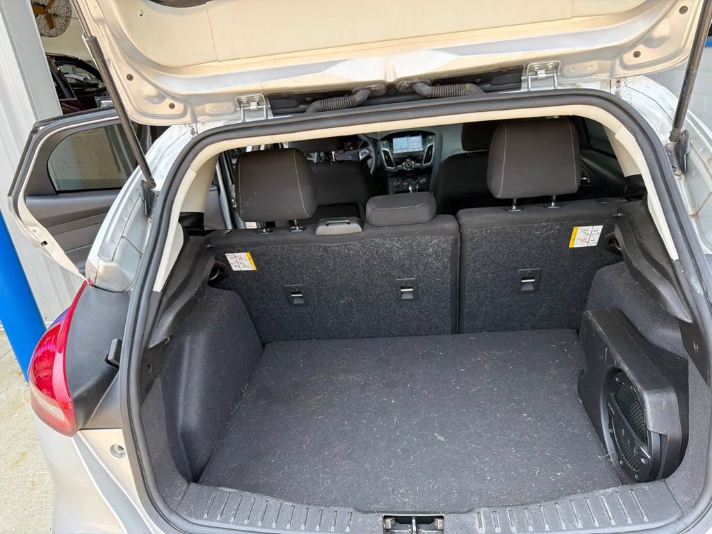 Used 2017 Ford Focus SEL FWD image 11