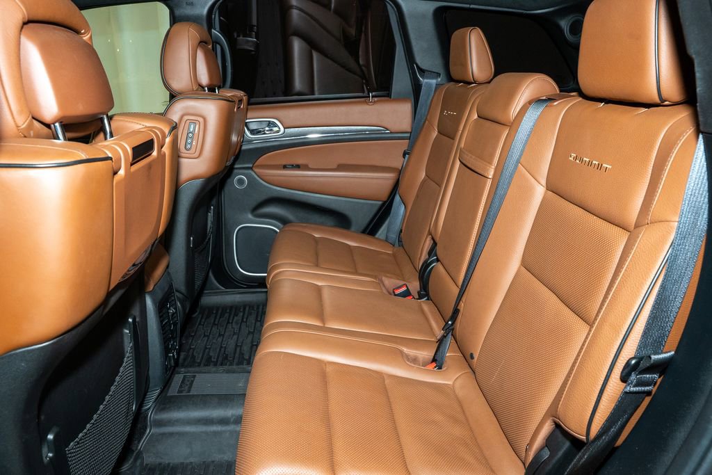 Used 2018 Jeep Grand Cherokee Summit w/ Platinum Series Group image 10