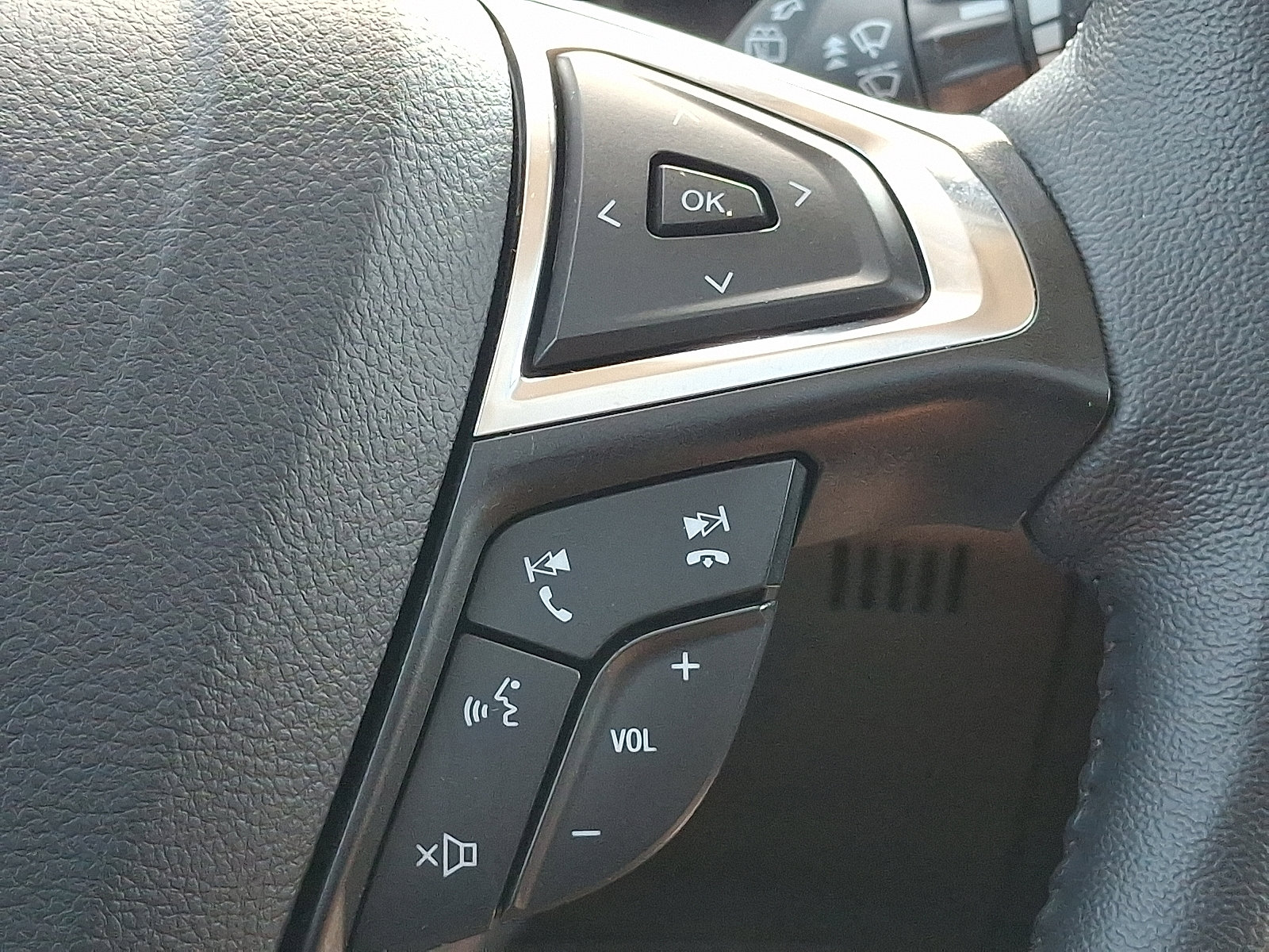 Used 2024 Ford Edge SEL w/ Convenience Package AWD/4WD image 21