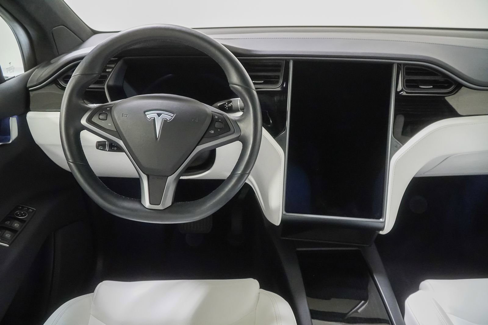 Used 2021 Tesla Model X Long Range image 26