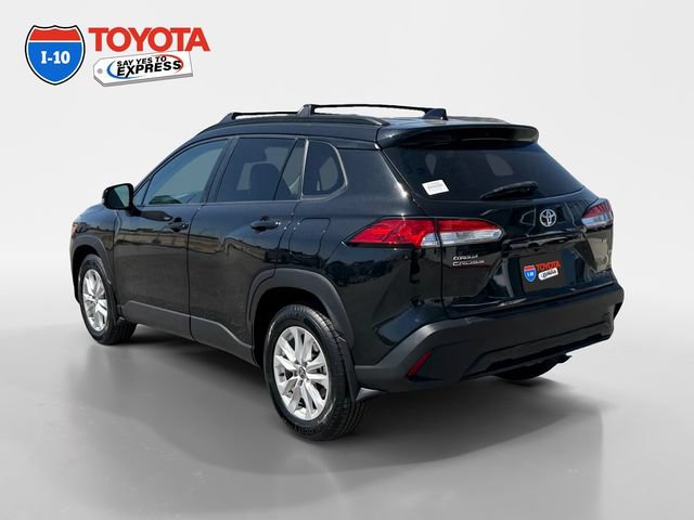 Certified 2023 Toyota Corolla Cross LE FWD image 3