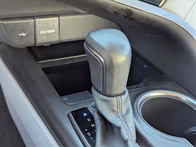 Used 2021 Toyota Camry SE image 11