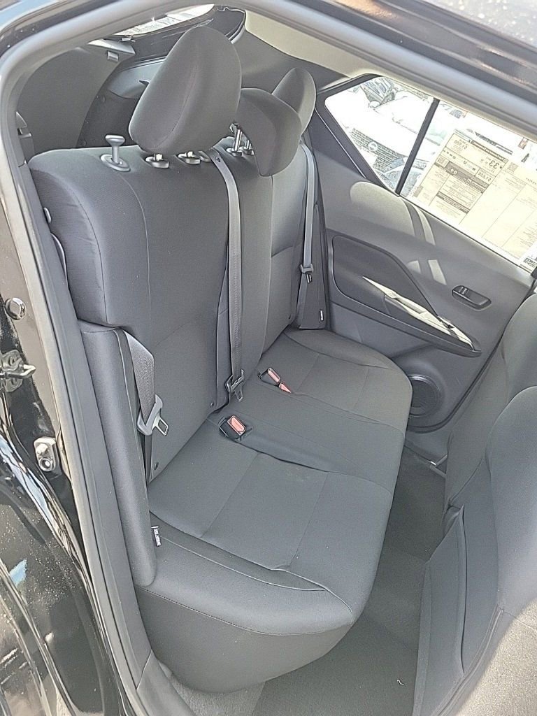 New 2025 Nissan Kicks Play S image 27