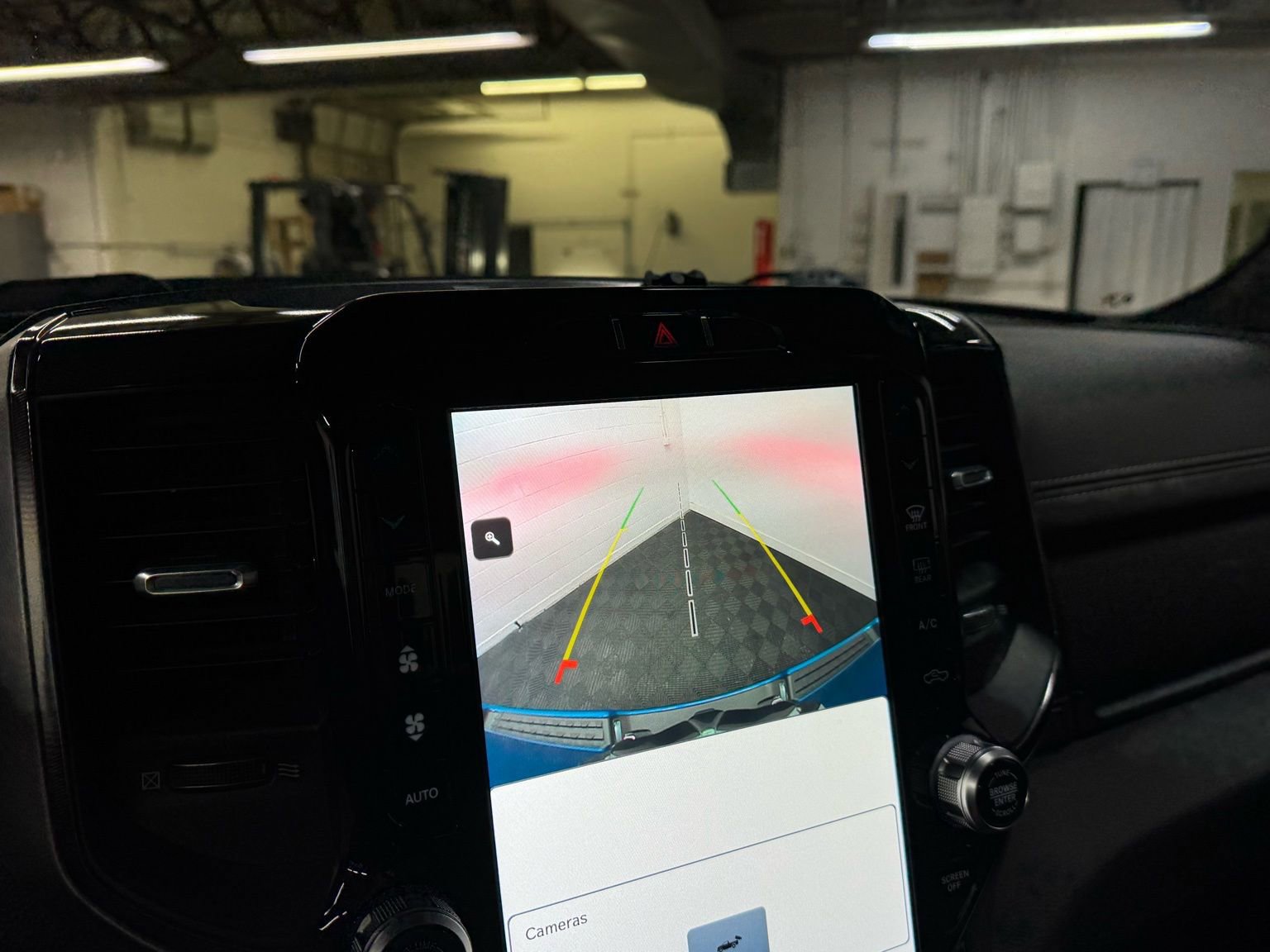 Used 2022 RAM 1500 Laramie w/ G/T Package image 16