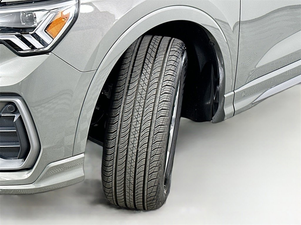 Used 2025 Audi Q3 2.0T Premium Plus image 25