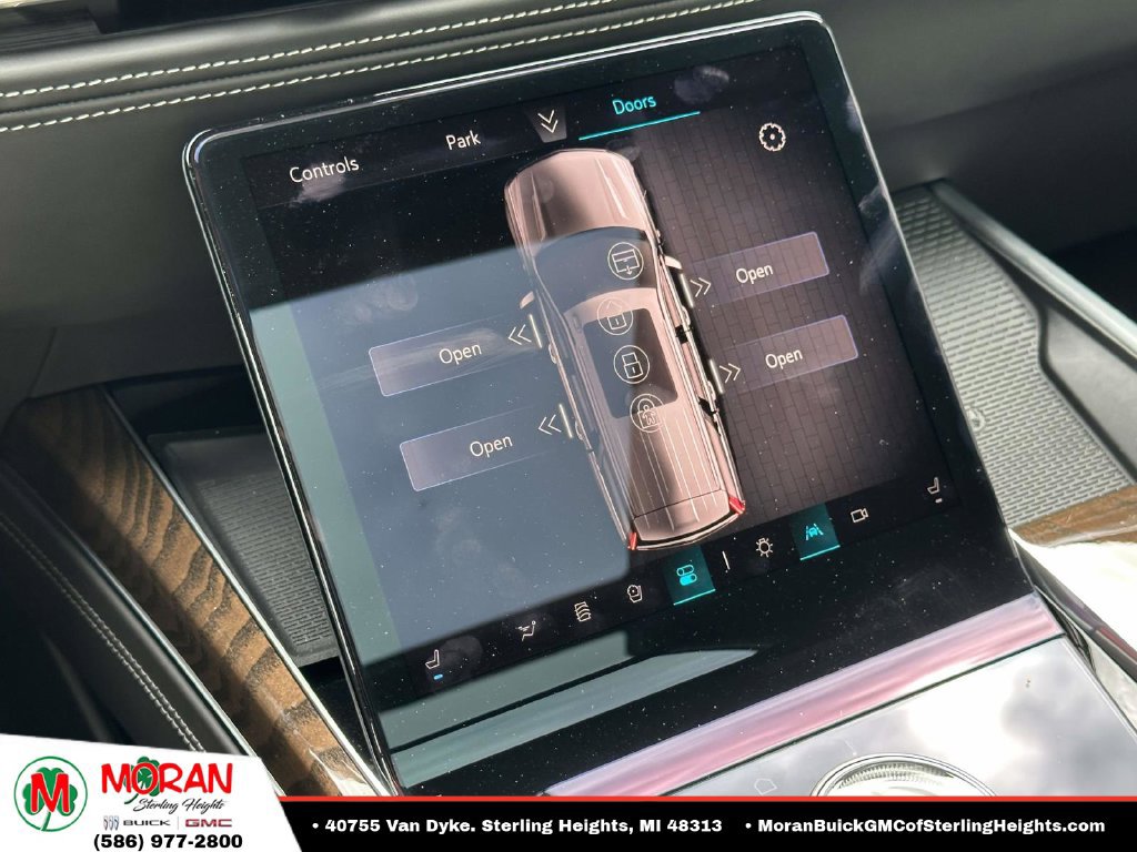 Used 2025 Cadillac Escalade Sport Platinum AWD/4WD image 30