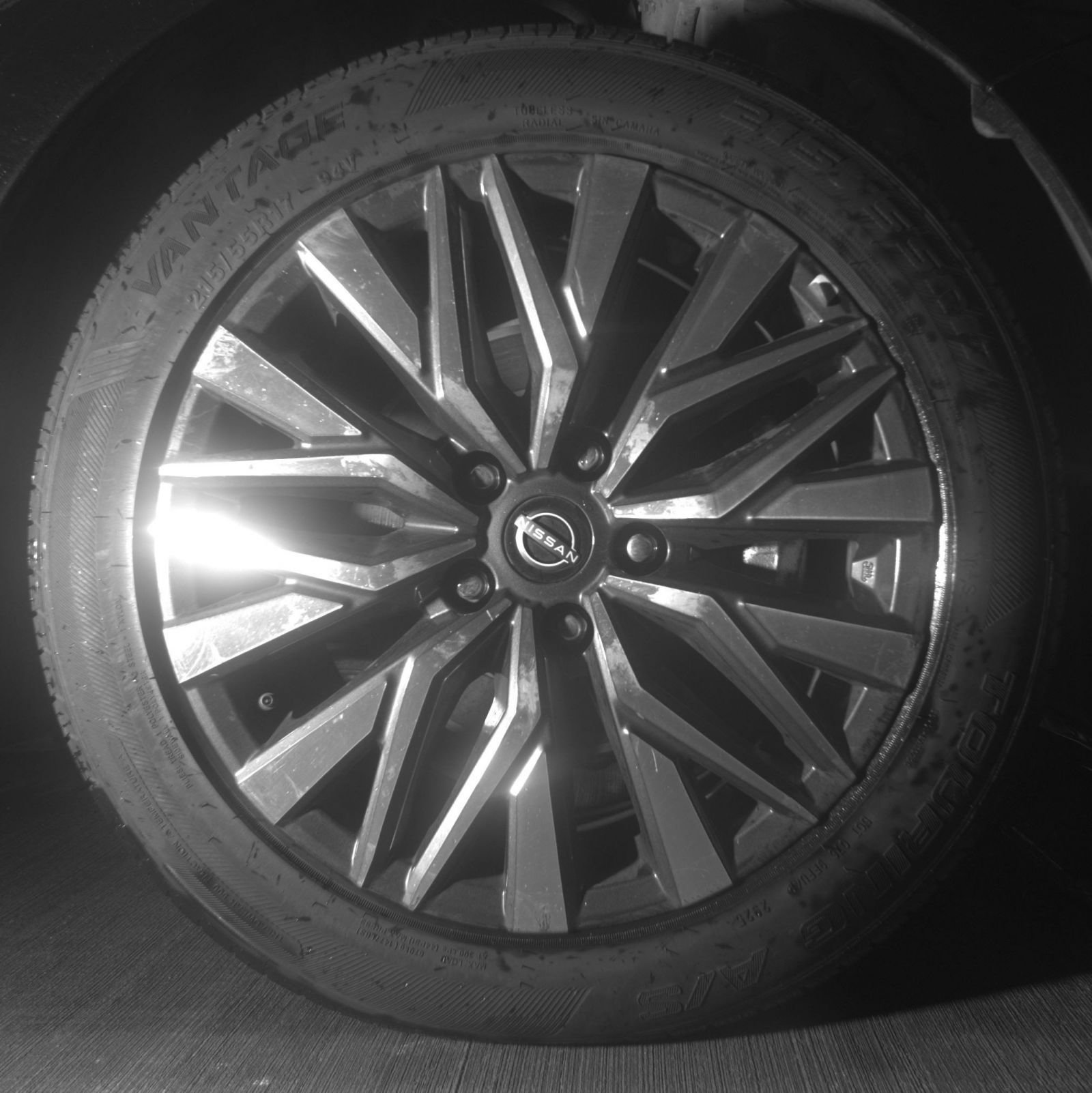 Used 2025 Nissan Altima 2.5 SV FWD image 15