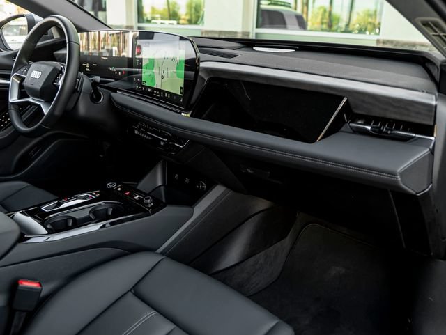 Used 2025 Audi A6 e-tron Premium Plus w/ Premium Plus AWD/4WD image 38