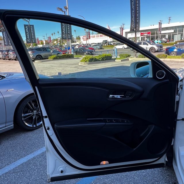 Used 2018 Acura RDX FWD image 16