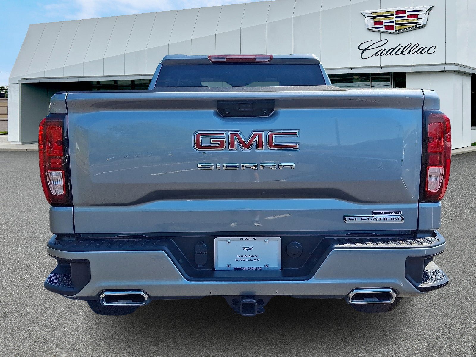 Used 2025 GMC Sierra 1500 Elevation AWD/4WD image 5