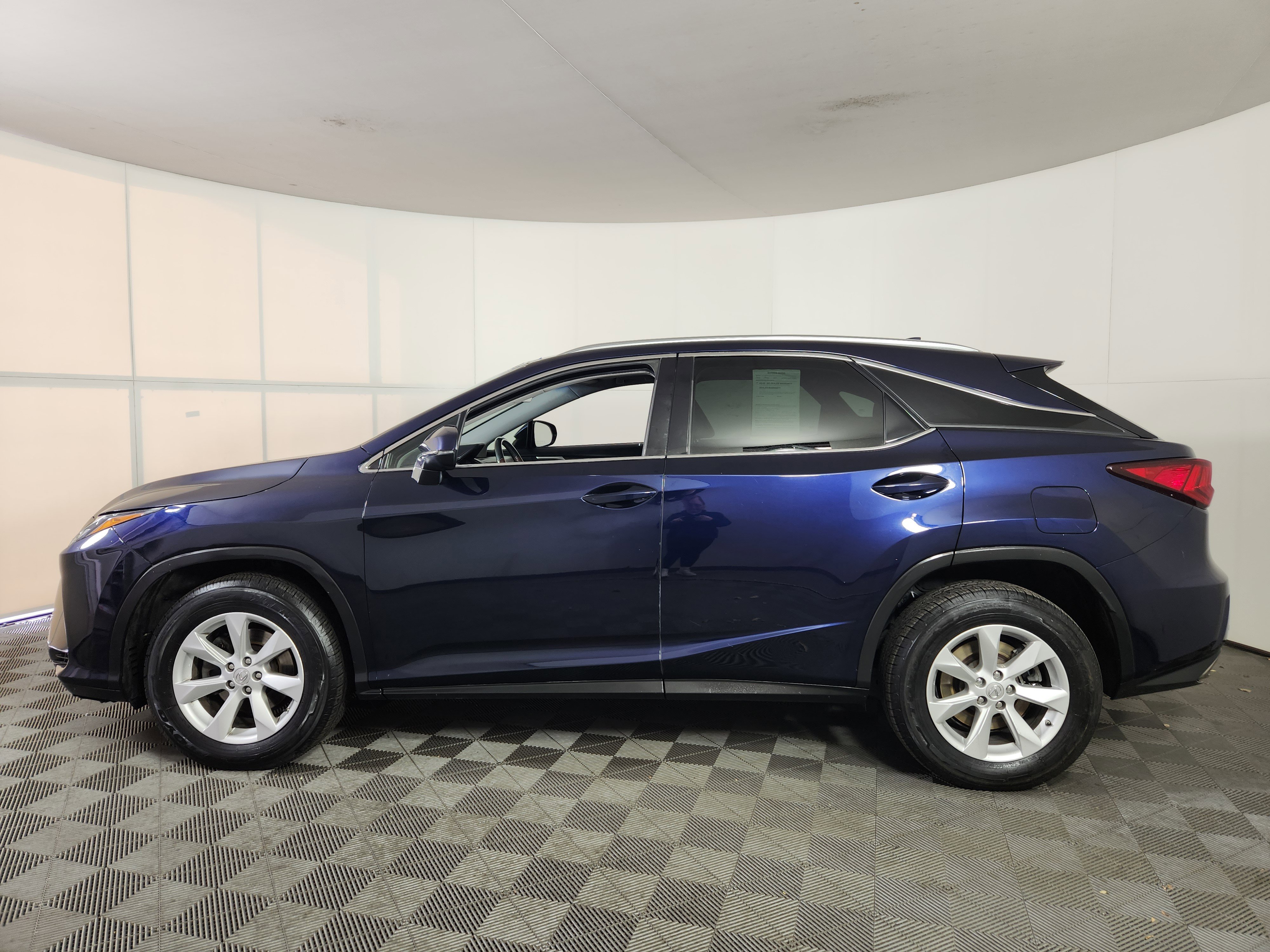 Used 2017 Lexus RX 350 AWD image 4