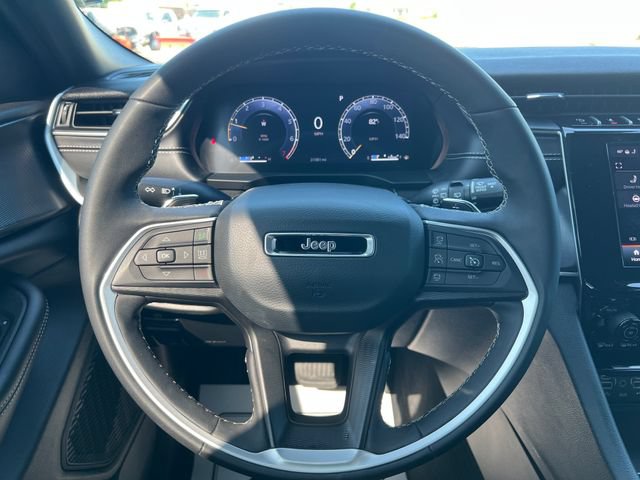Used 2024 Jeep Grand Cherokee L Altitude AWD/4WD image 19