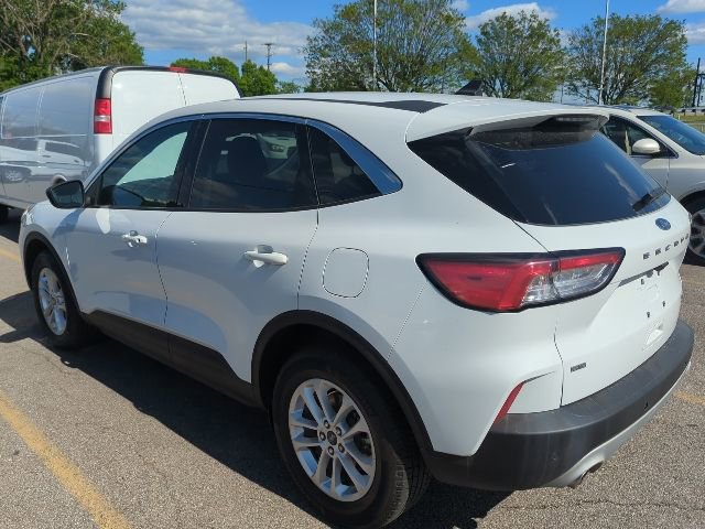 Used 2022 Ford Escape SE AWD/4WD image 3