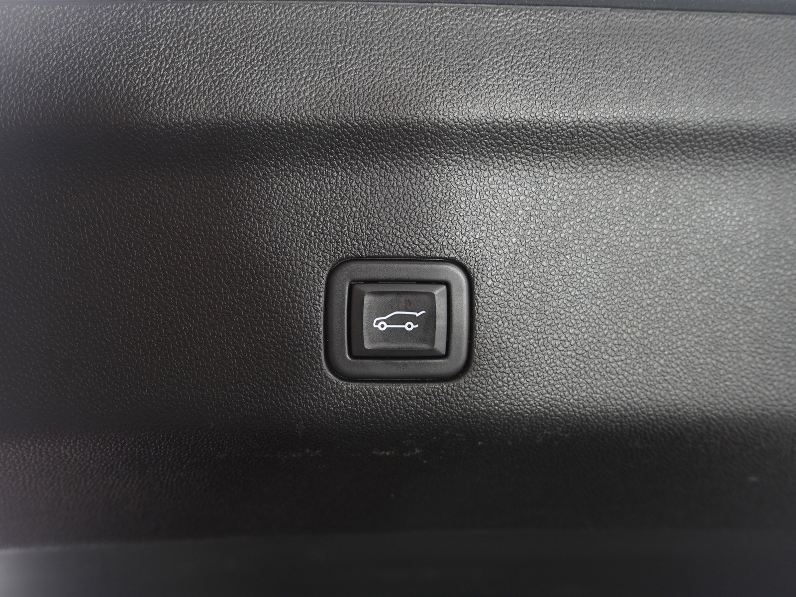 Used 2024 Chevrolet Suburban Z71 AWD/4WD image 13