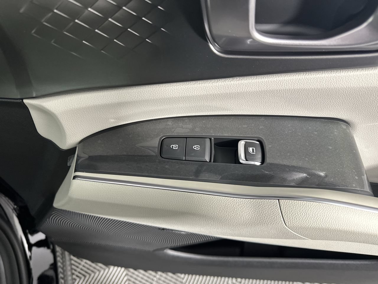 New 2026 Kia Sorento EX FWD image 13