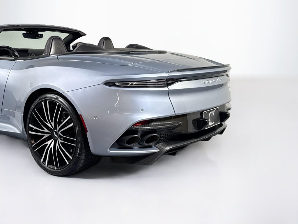 Used 2020 Aston Martin DBS Superleggera Volante RWD image 26