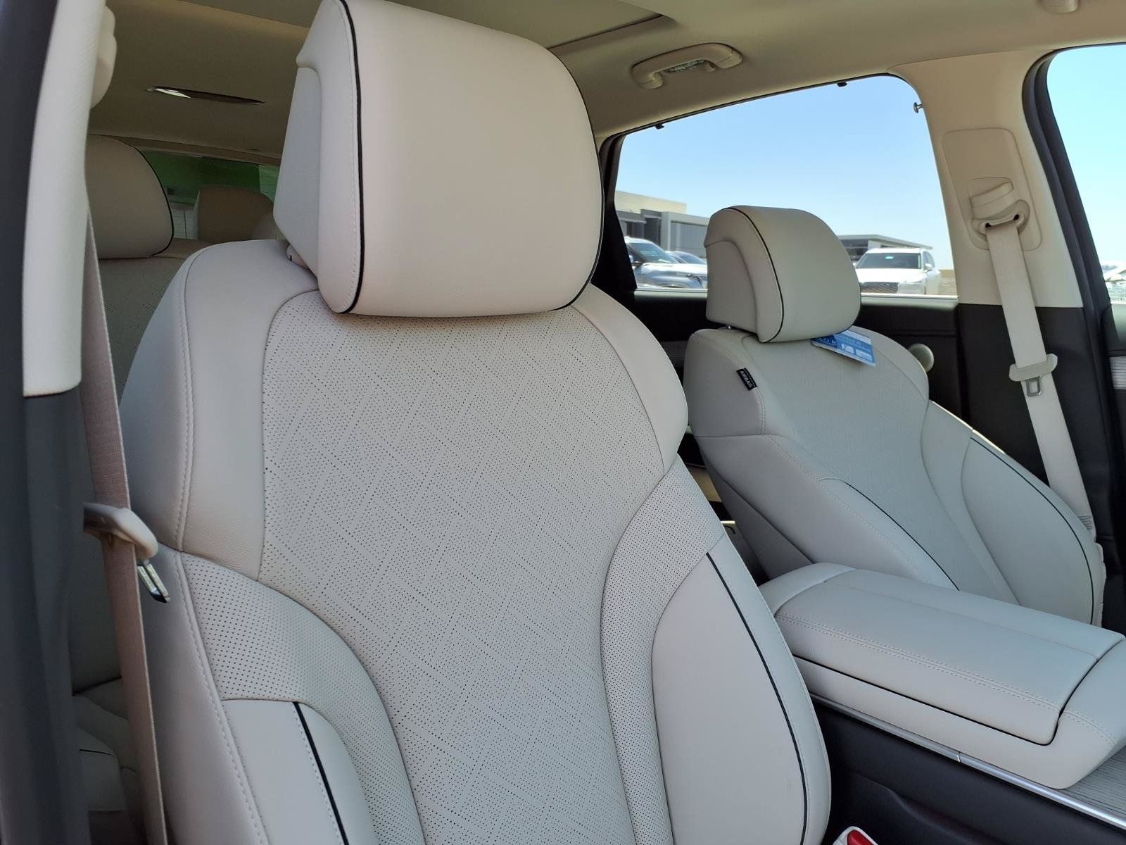 Certified 2026 Genesis GV80 3.5T Advanced AWD/4WD image 12
