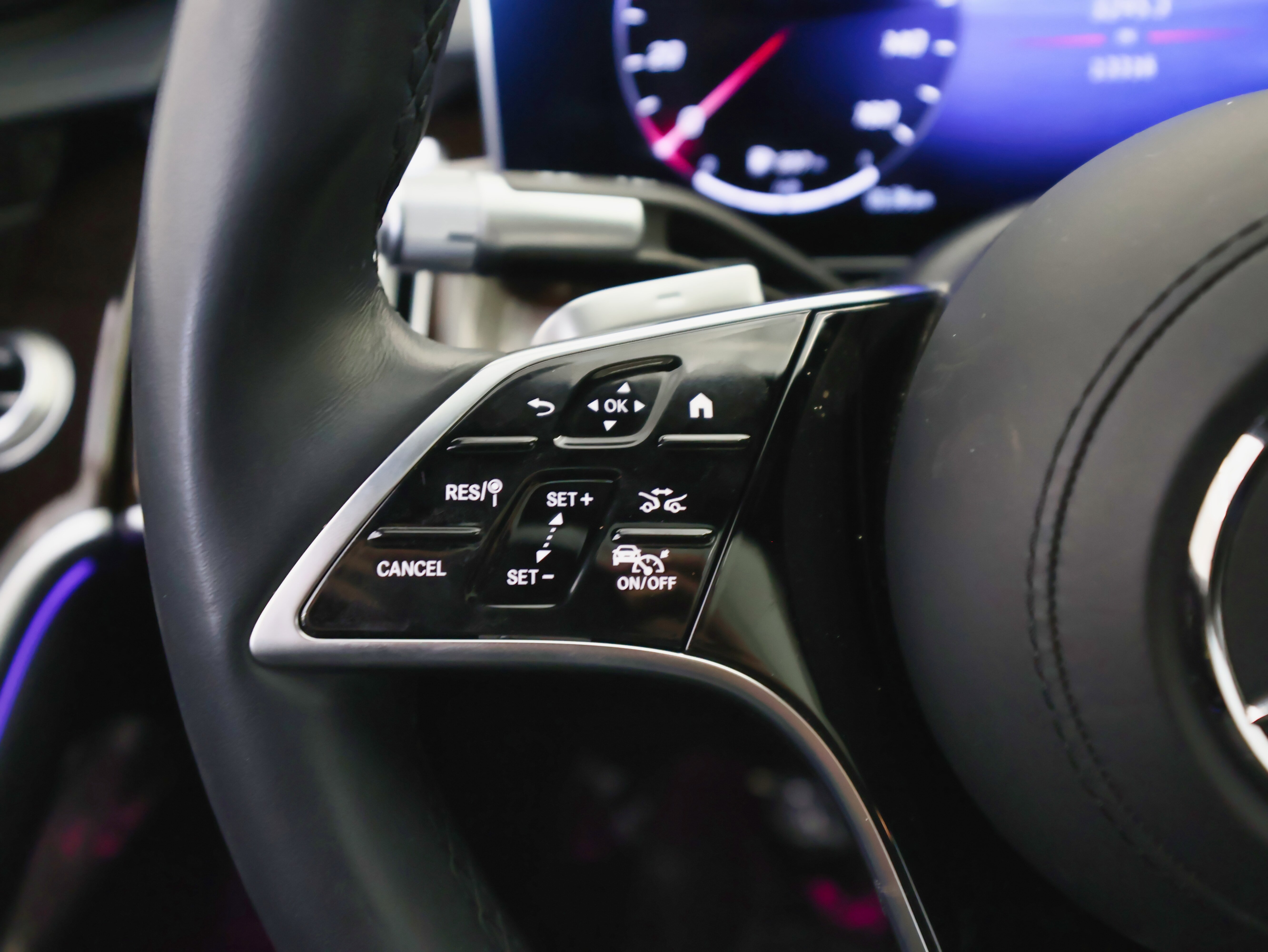 Used 2023 Mercedes-Benz S 580 4MATIC Sedan image 39
