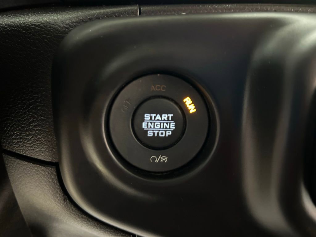 Used 2019 Jeep Wrangler Unlimited Sahara w/ Dual Top Group image 15