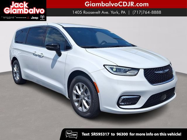 New 2025 Chrysler Pacifica Select AWD/4WD image 1