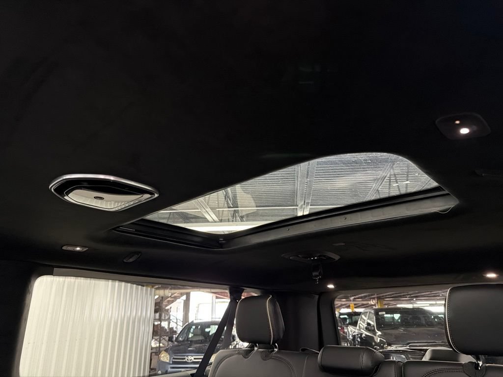 New 2026 Jeep Grand Wagoneer L Summit AWD/4WD image 14
