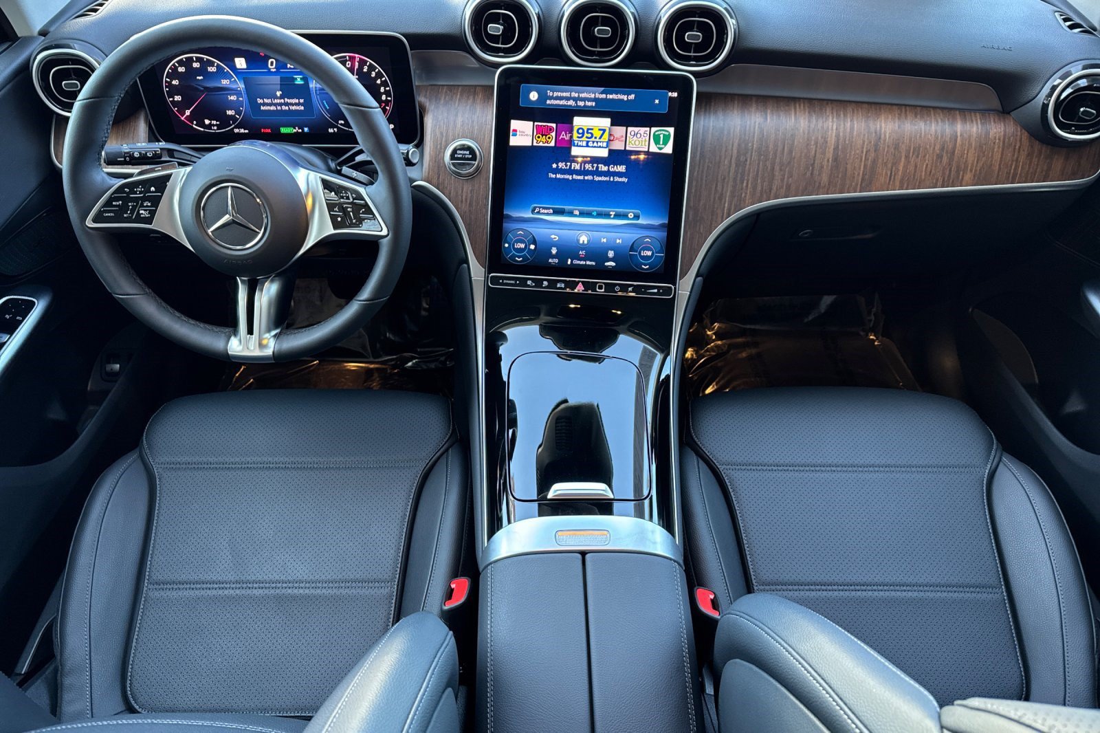 Certified 2025 Mercedes-Benz GLC 350e 4MATIC image 15