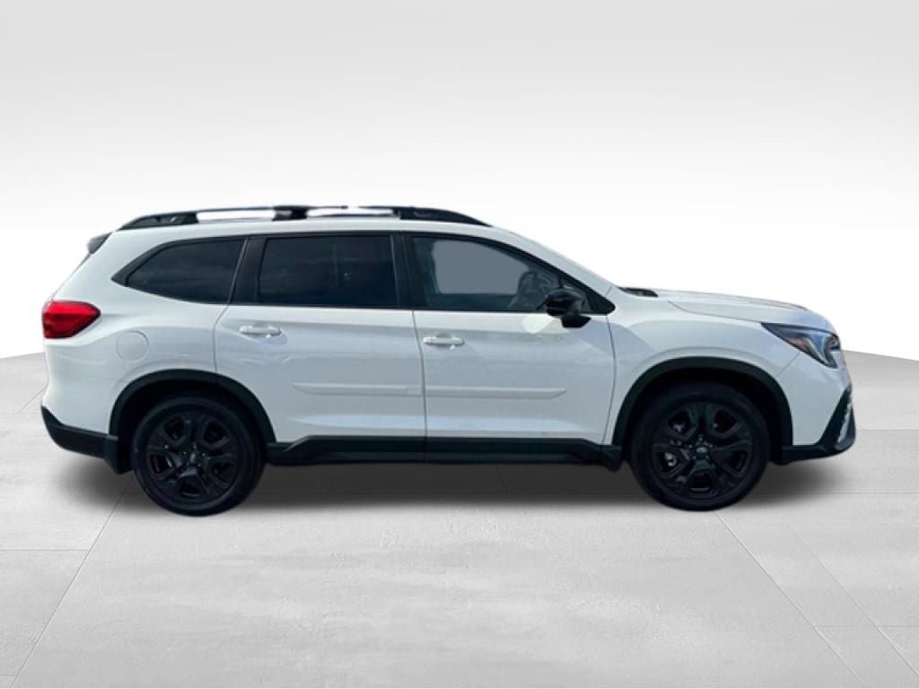 Used 2025 Subaru Ascent Onyx Edition w/ Onyx Package AWD/4WD image 8