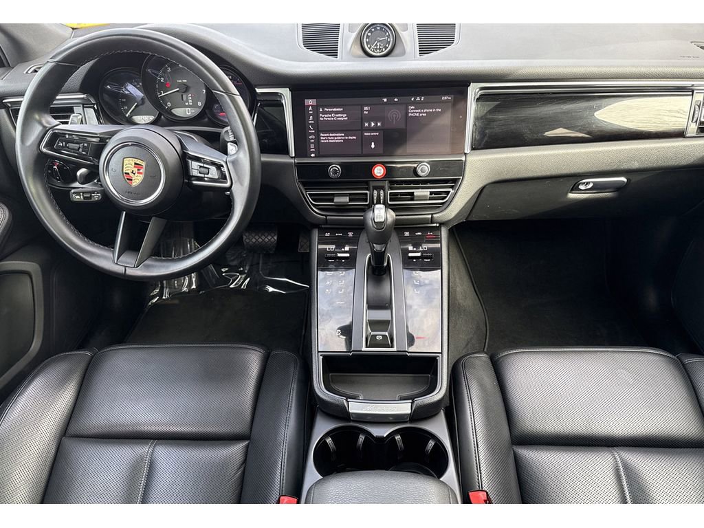Used 2024 Porsche Macan Turbo image 11
