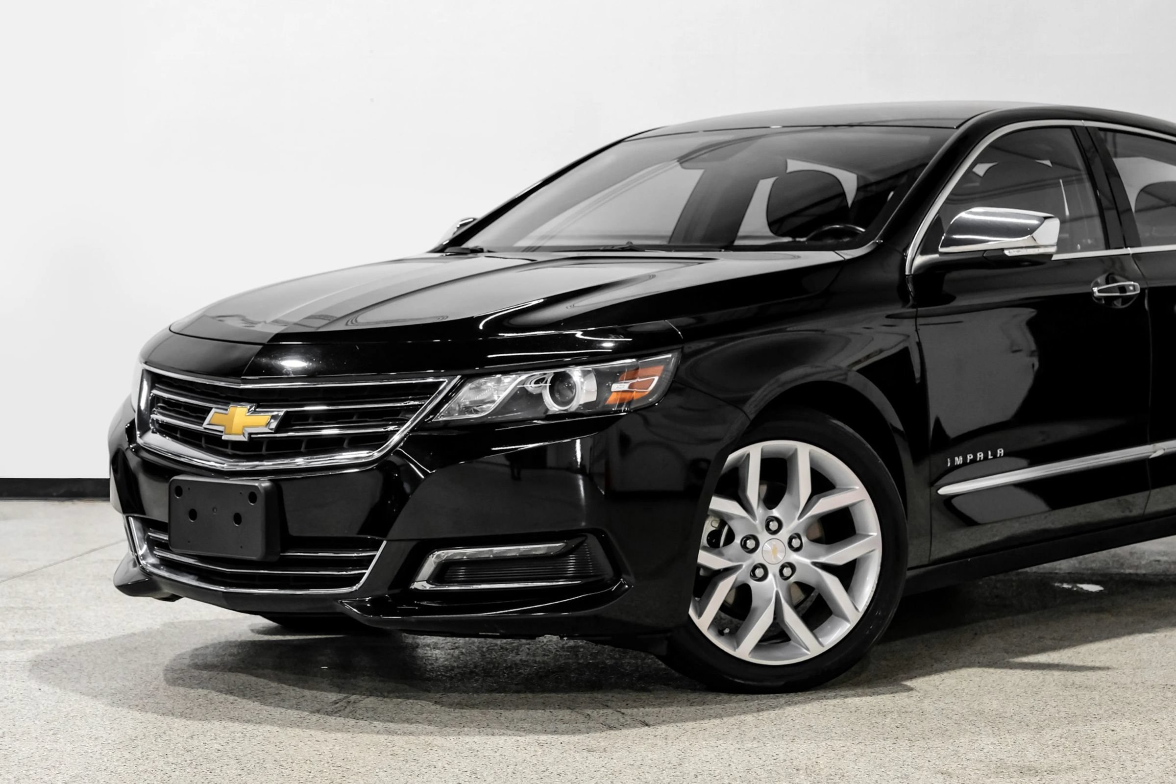 Used 2017 Chevrolet Impala Premier FWD image 12