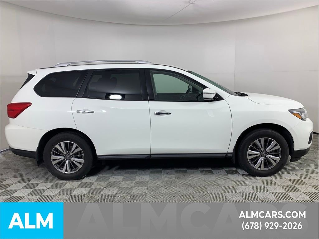 Used 2020 Nissan Pathfinder S image 9