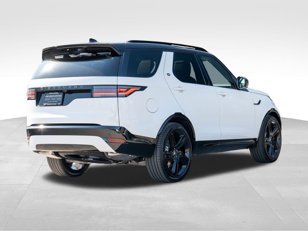 New 2025 Land Rover Discovery Dynamic SE image 4