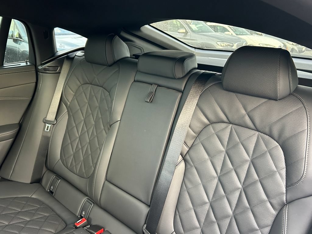 New 2027 BMW X6 M60i w/ Executive Package AWD/4WD image 32
