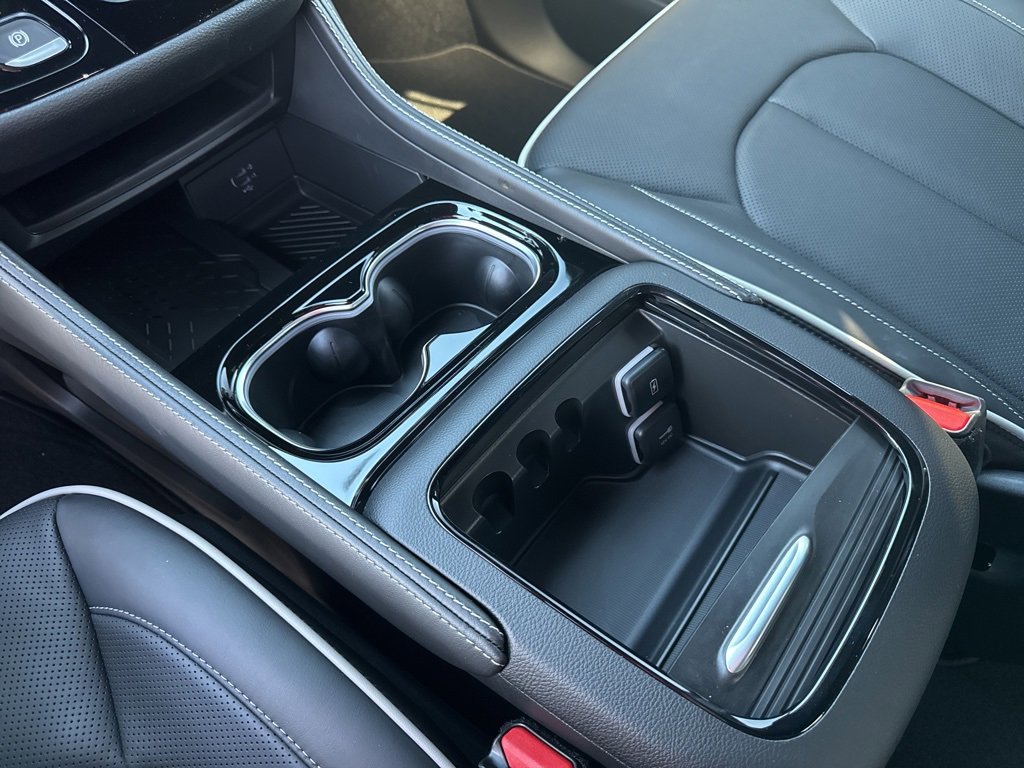 New 2026 Chrysler Pacifica Limited w/ S Appearance Package image 50