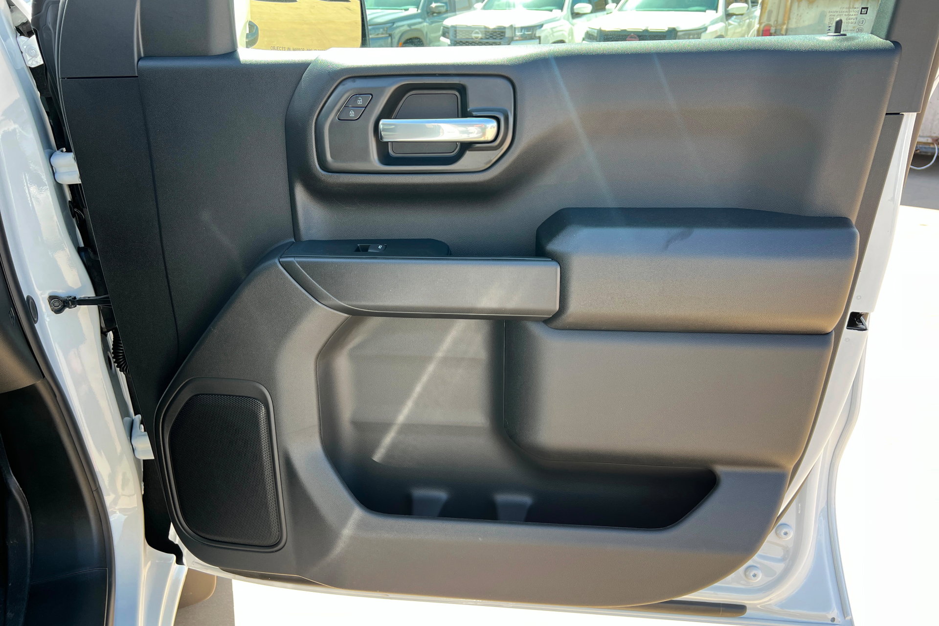 New 2026 Chevrolet Silverado 1500 Custom w/ LPO, Dark Essentials Package AWD/4WD image 23