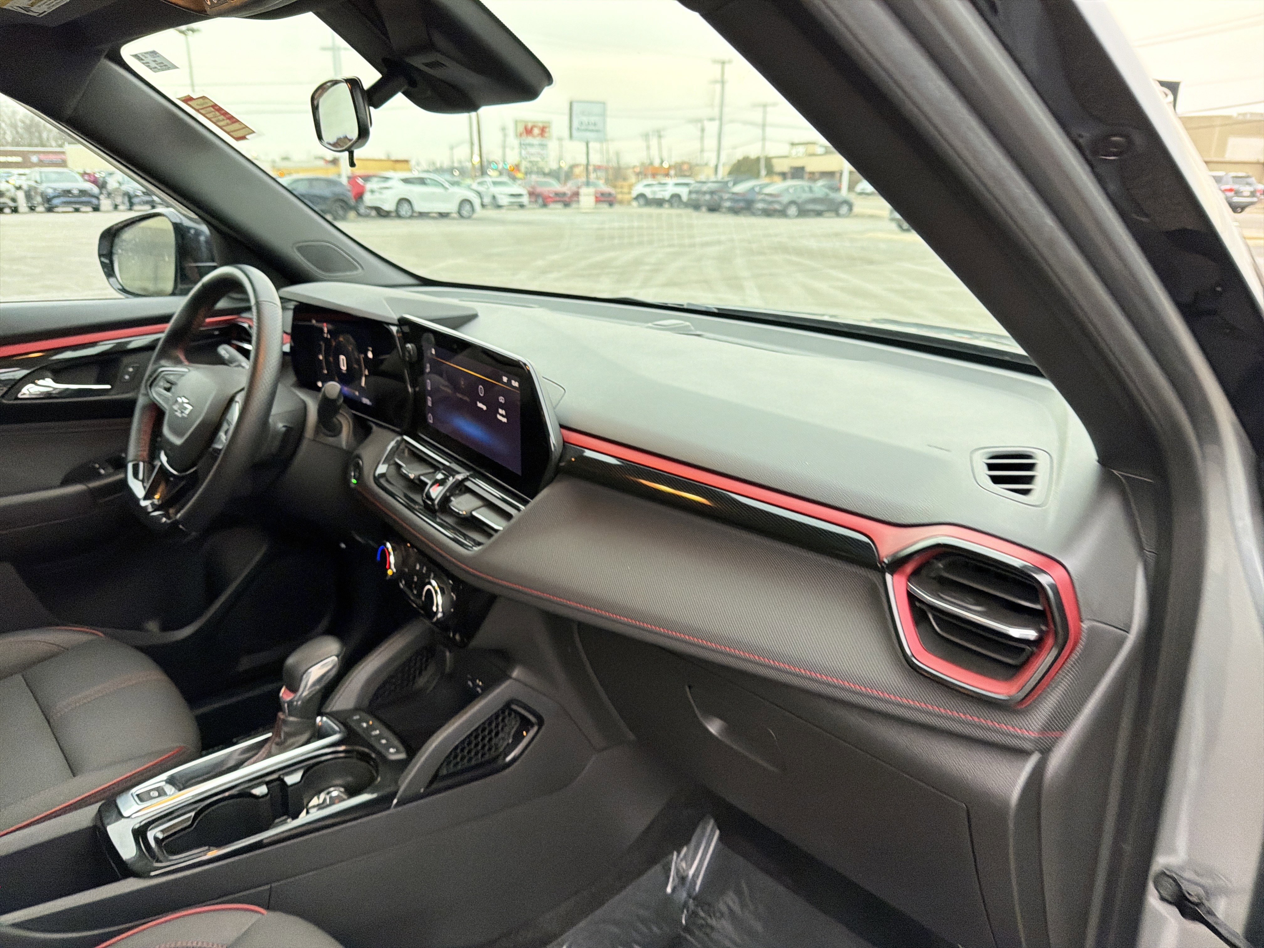 Used 2024 Chevrolet TrailBlazer RS w/ Driver Confidence Package image 59