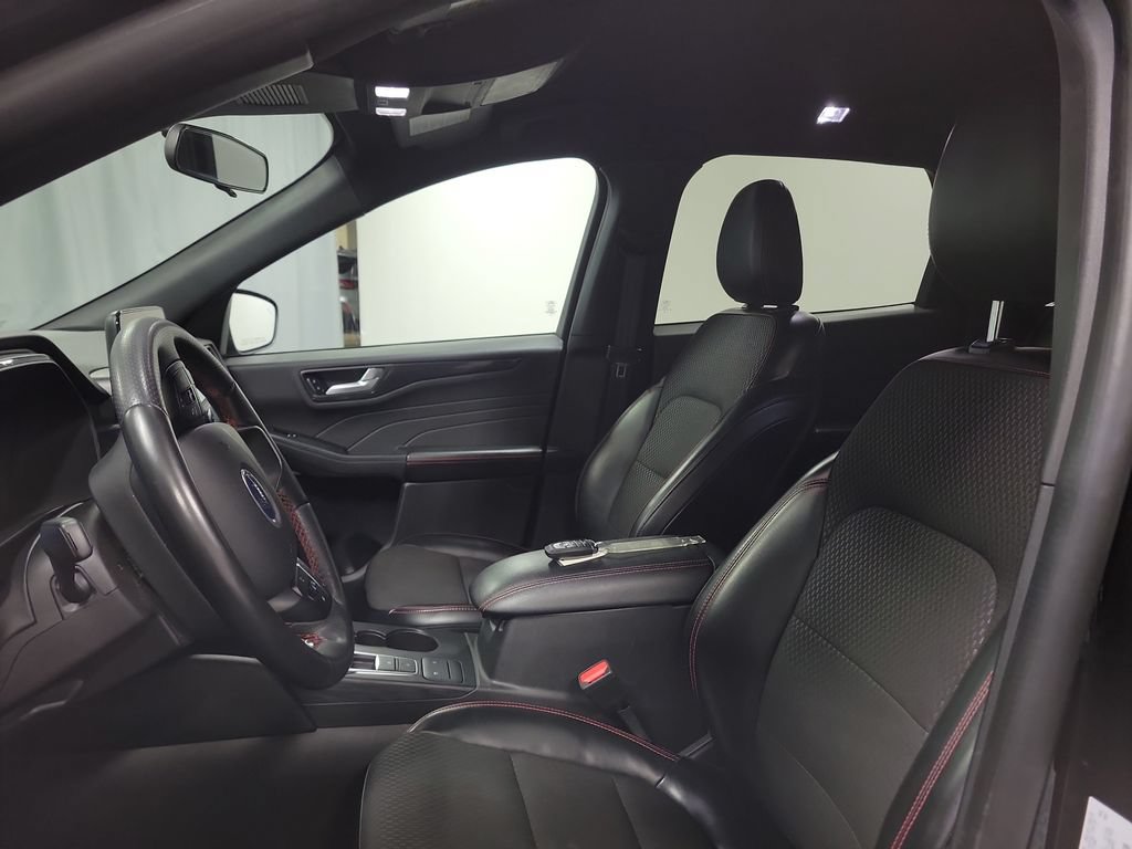 Used 2024 Ford Escape ST-Line AWD/4WD image 15