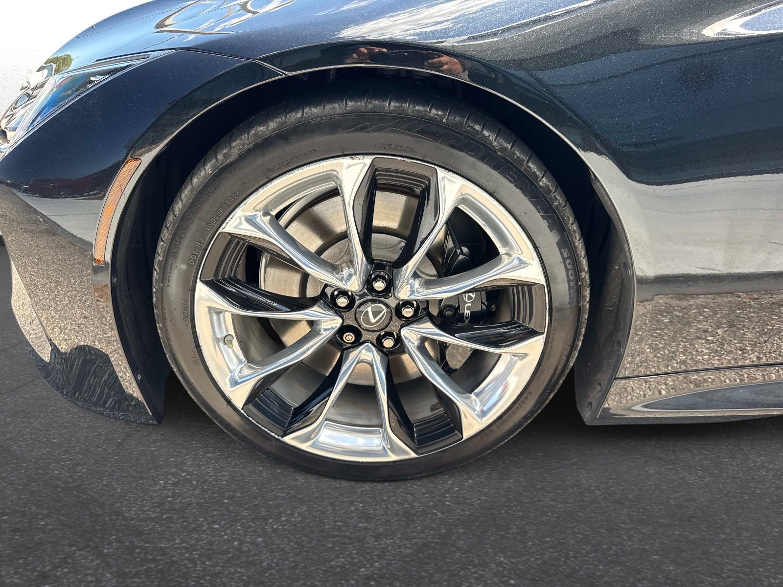 Certified 2022 Lexus LC 500 Convertible w/ Touring Package image 10