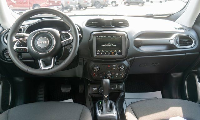 Used 2023 Jeep Renegade Latitude image 15