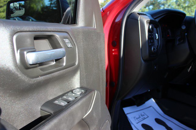 Used 2019 Chevrolet Silverado 1500 Custom Trail Boss image 6