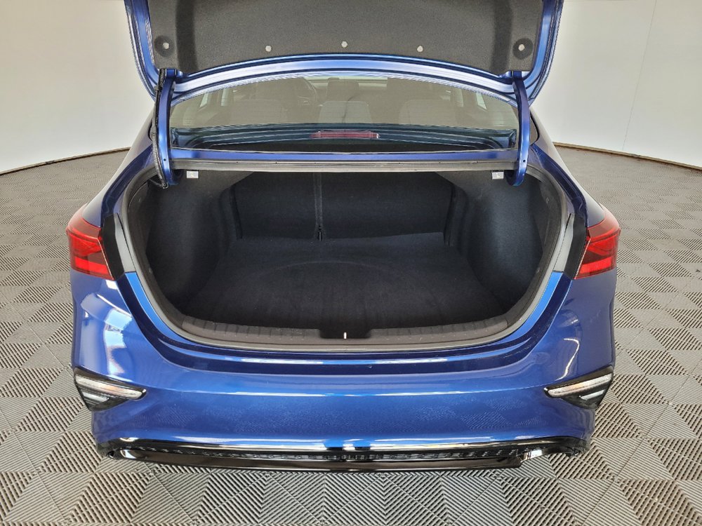 Used 2020 Kia Forte LXS FWD image 29