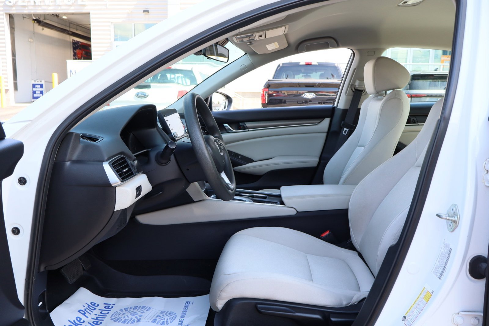 Used 2018 Honda Accord LX image 16