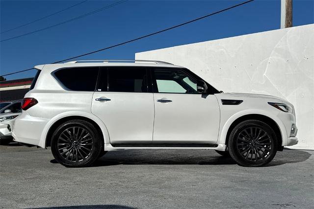 Certified 2023 INFINITI QX80 Premium Select w/ Cargo Package image 3