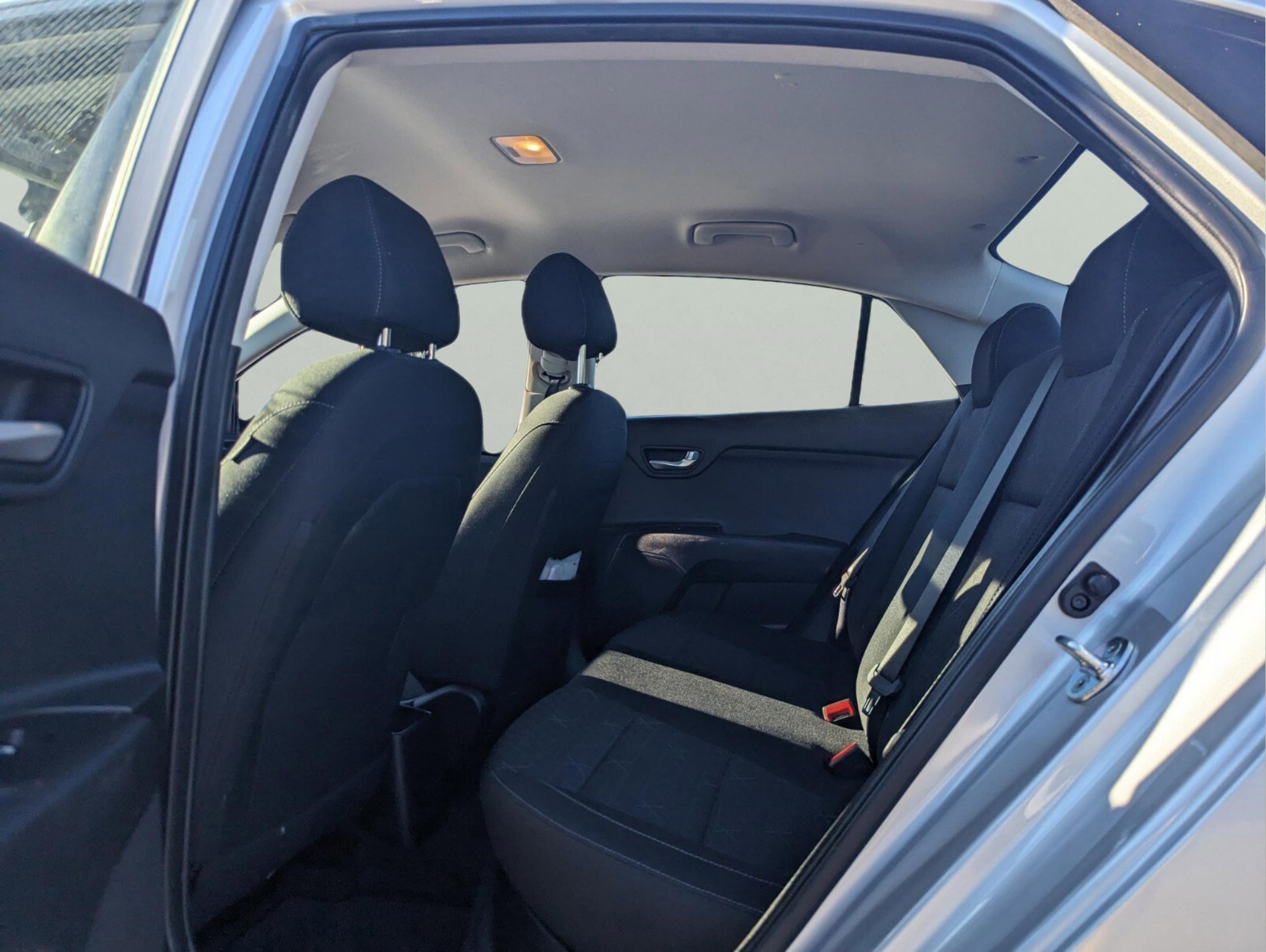 Used 2022 Kia Rio LX image 25