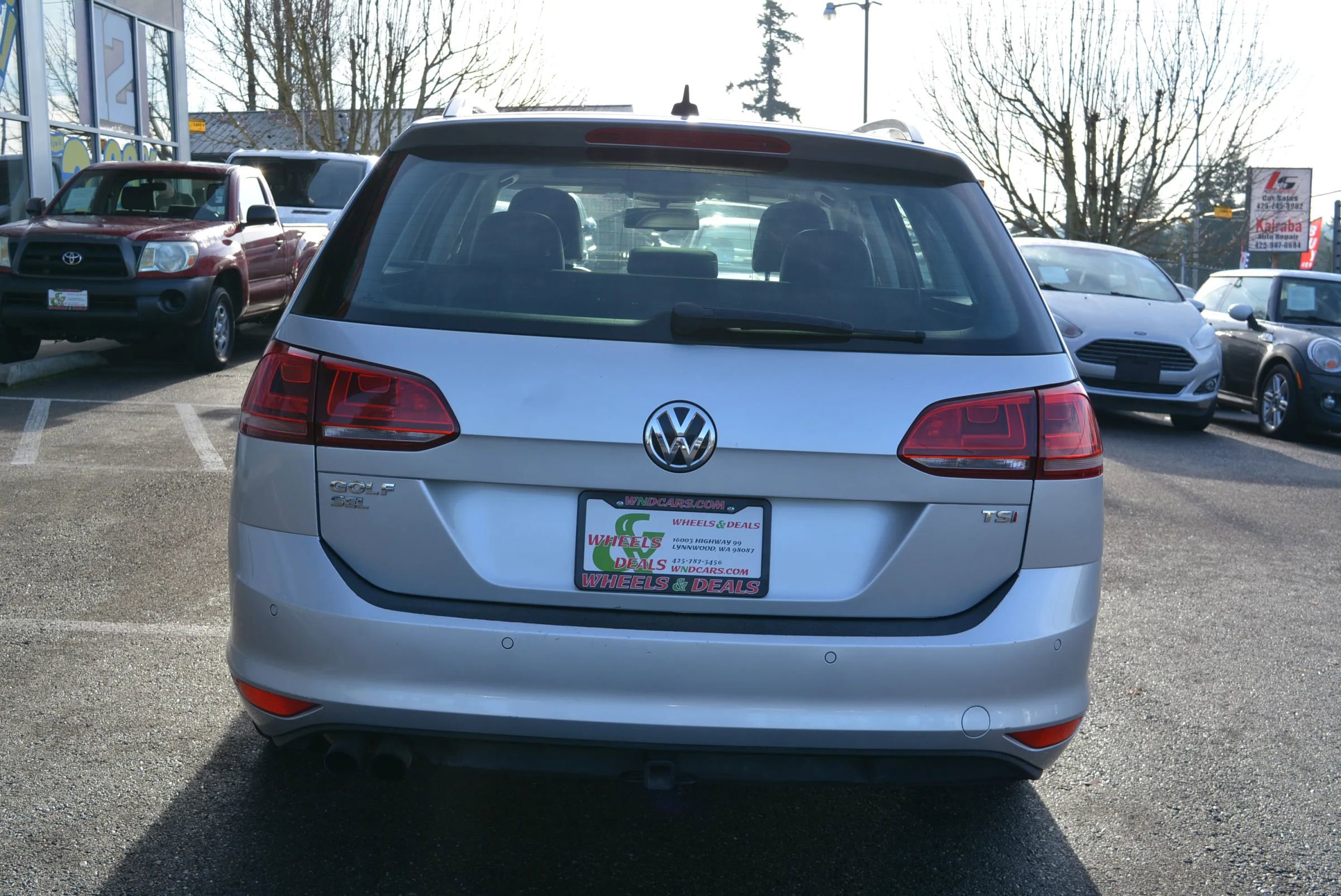 Used 2016 Volkswagen Golf SEL image 6