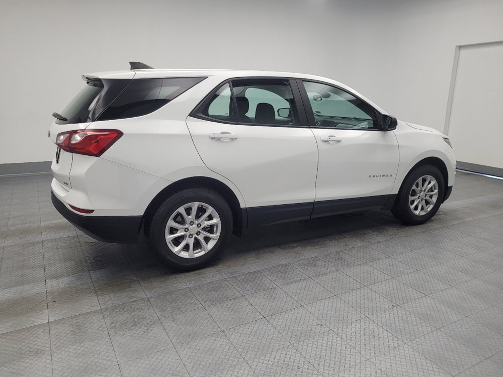 Used 2021 Chevrolet Equinox LS image 10