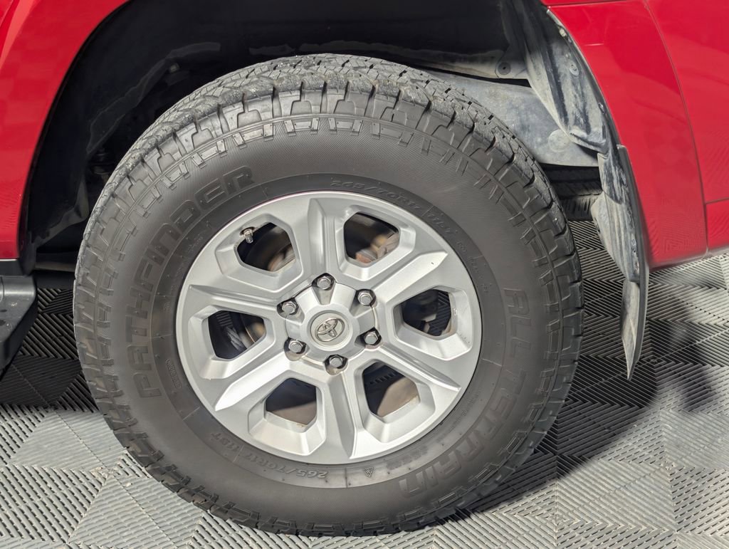 Used 2019 Toyota 4Runner SR5 image 24