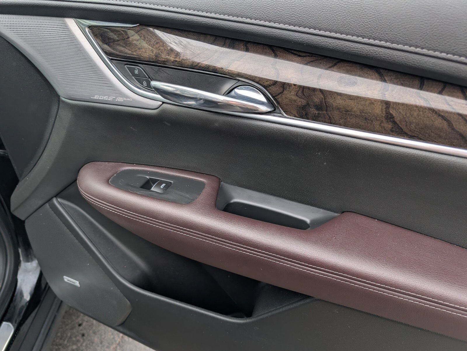 Used 2021 Cadillac XT6 Premium Luxury image 33